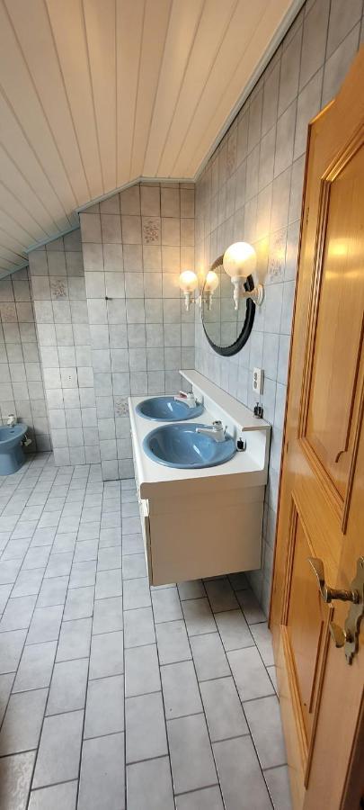 Ferienzimmer / Monteurzimmer Neumarkt Am Wallersee Eksteriør billede